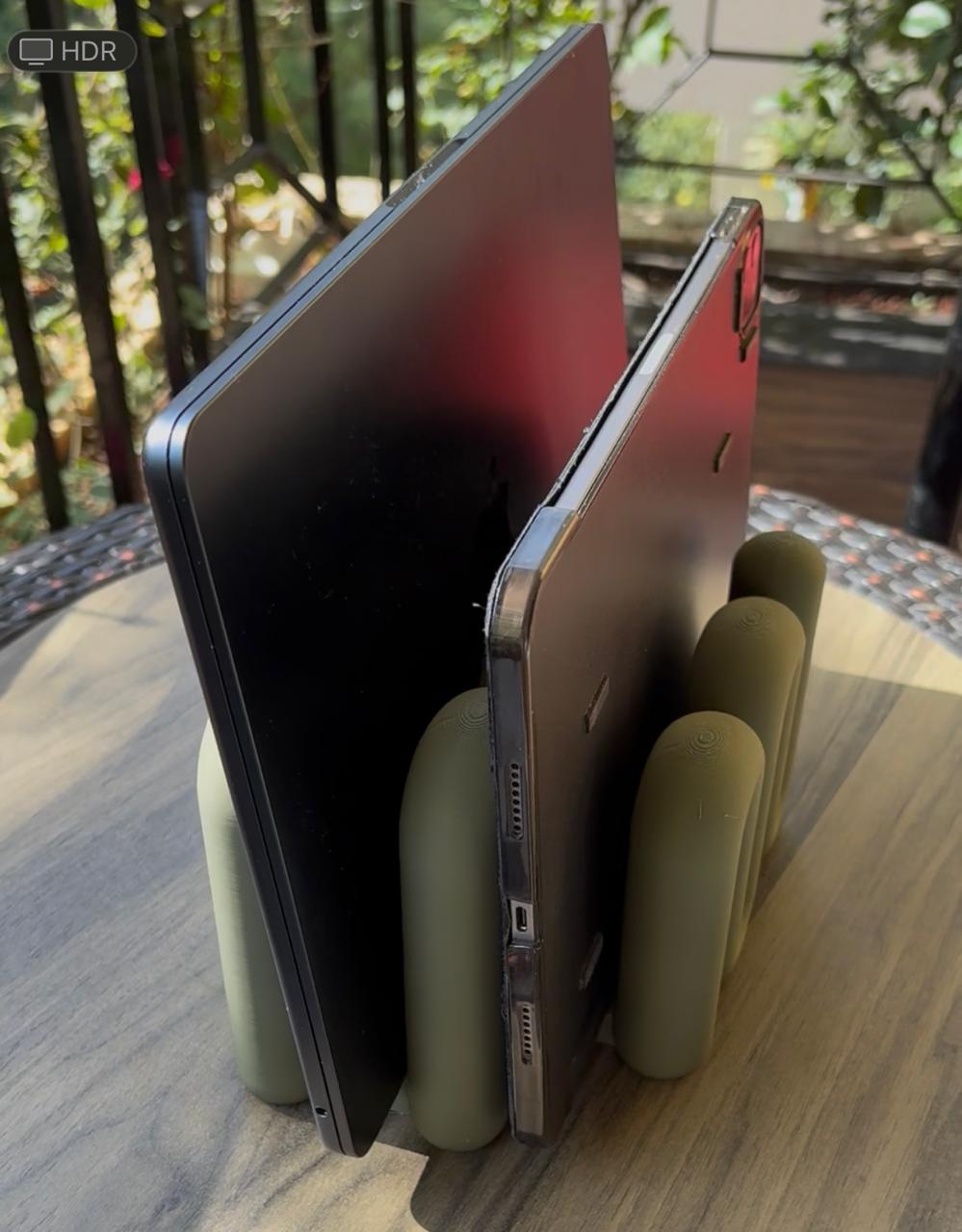 laptop/Ipad Stand